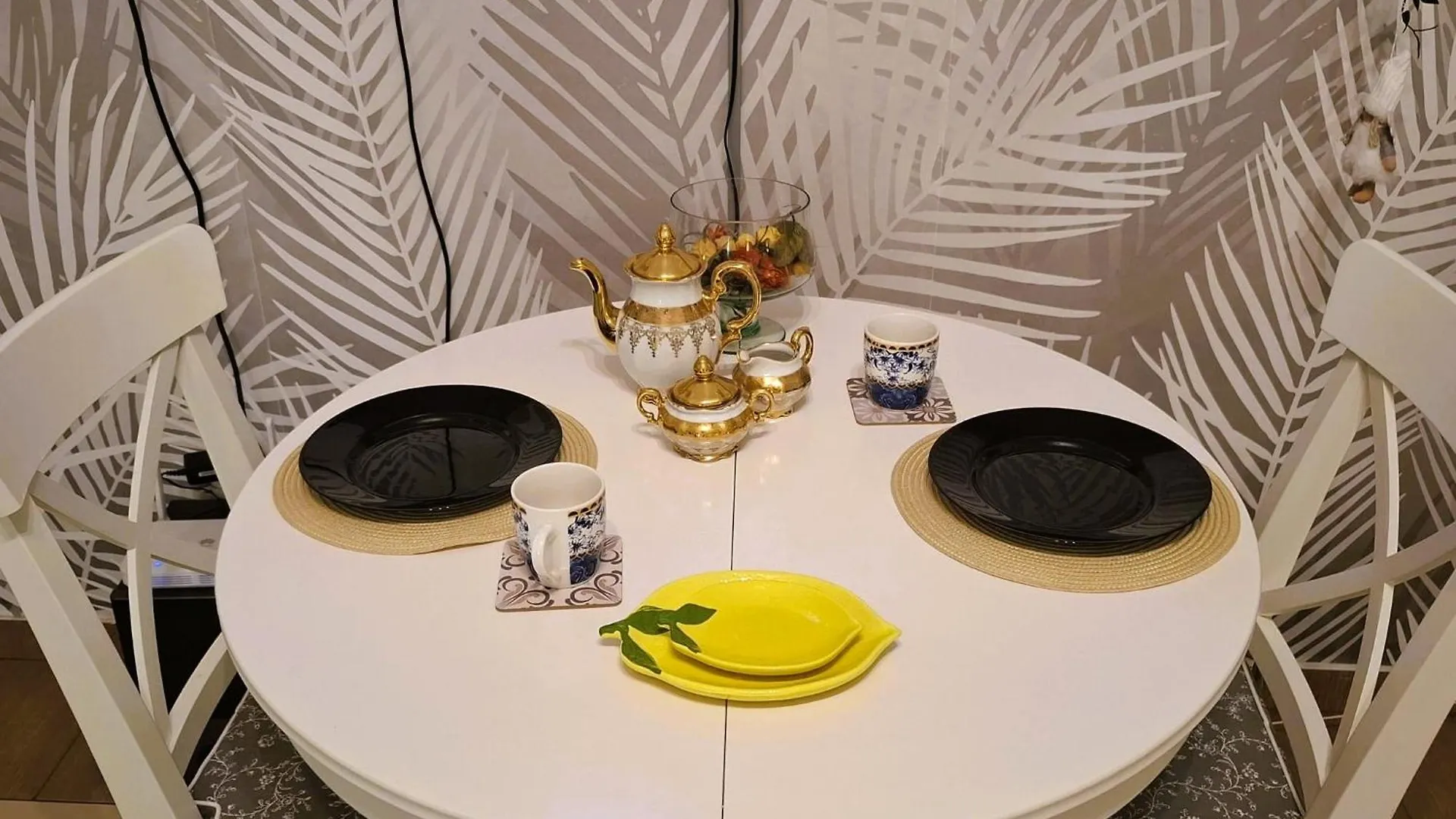 ブカレストUn Coltisor De Rai - La O Privire De Centrul Vechiアパートメント アパート